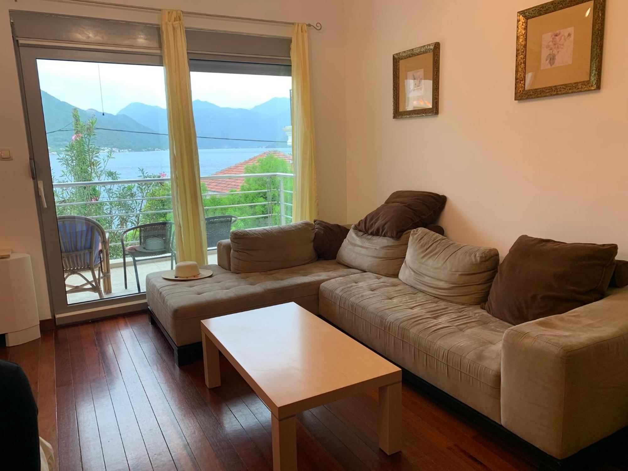 Apartment With Swimmingpool, Seaview And Large Terrace, 1St Floor, Min 2 Persons Dobrota Exteriör bild
